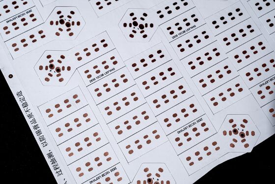 Double Layer Flexible Printed Circuit Board with Fire Protection Level V0 and 0.25mm Thickness for LED Lighting