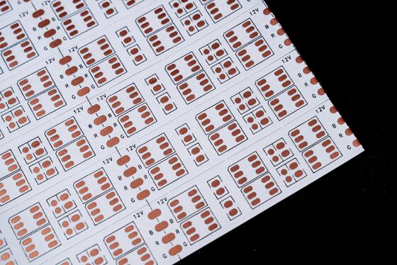 High-performance Double Layer 5050 Copper Foil FPC LED Strip Board with IP65 waterproof rating. Ideal for durable, flexible LED lighting applications requiring reliability and moisture resistance.